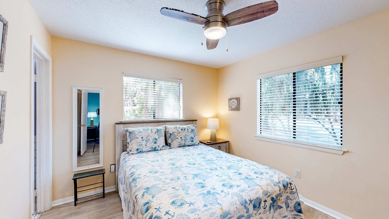Photo of Bedroom in Folly Field