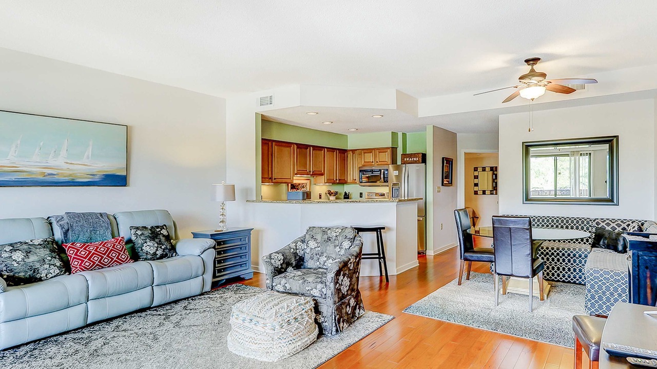 Photo of Livingroom in Shelter Cove
