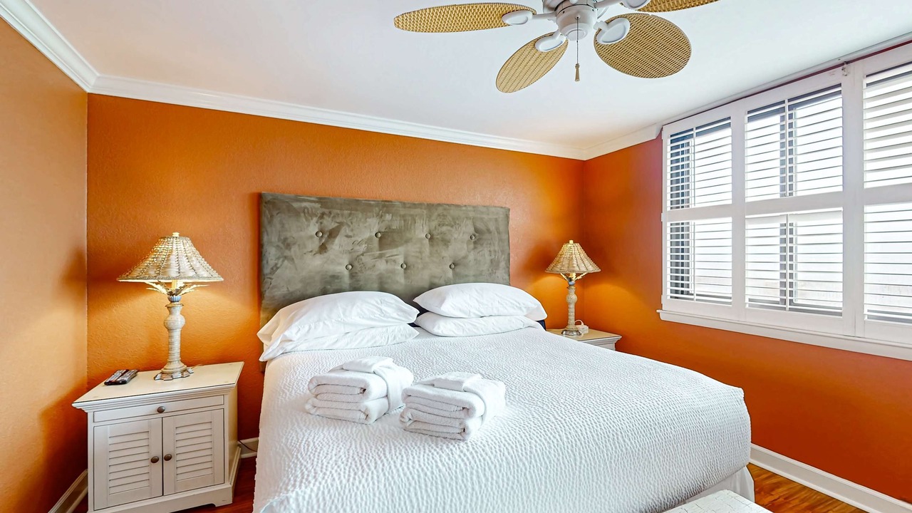 Photo of Bedroom in Folly Field