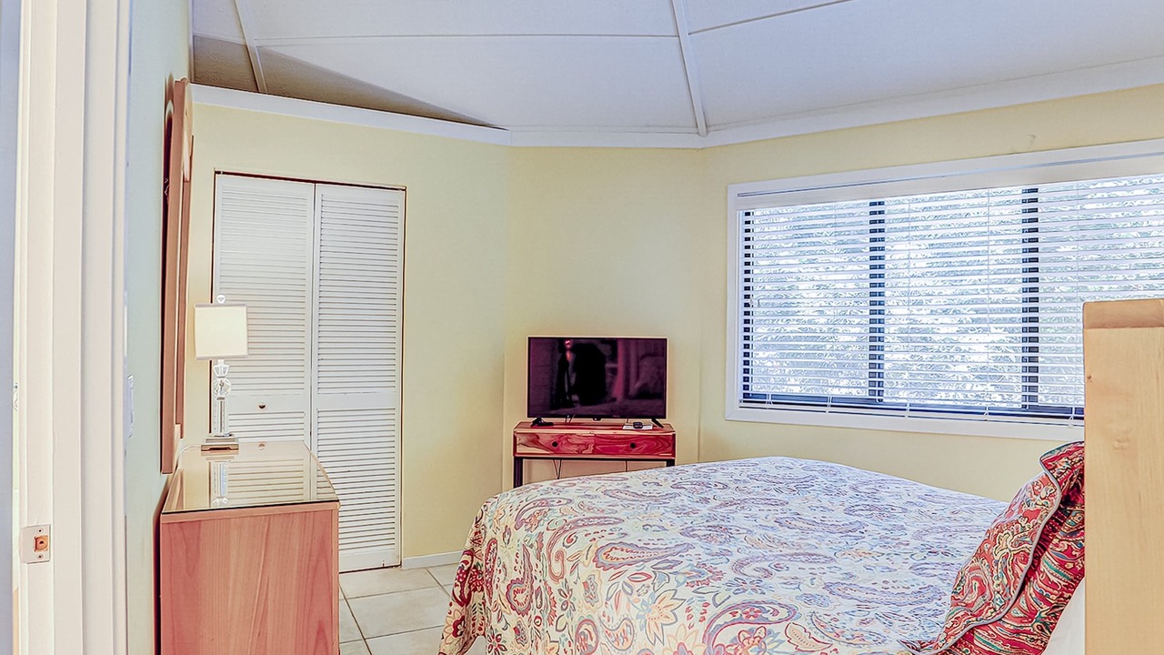 Photo of Bedroom in Night Heron