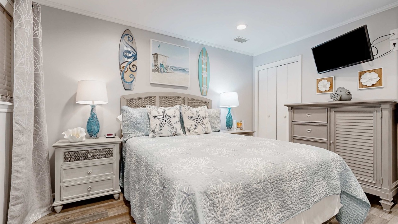 Photo of Bedroom in Folly Field