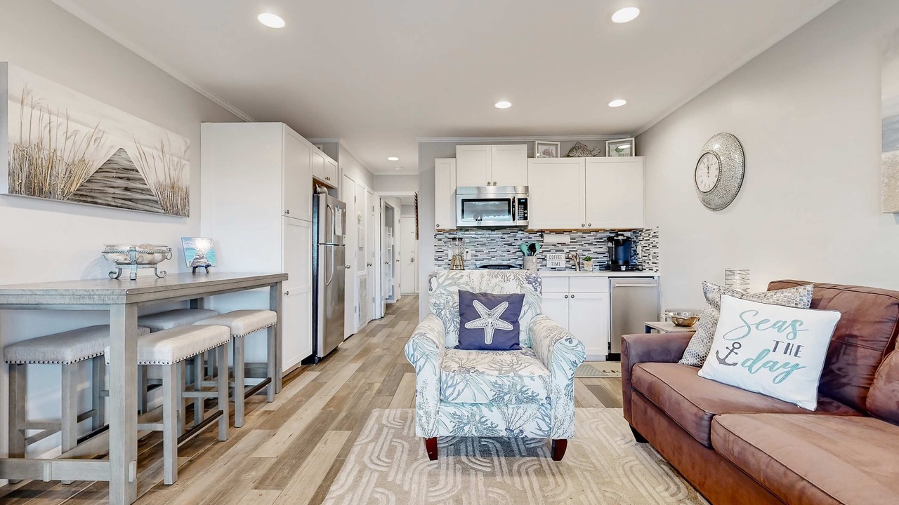 Photo of Livingroom in Folly Field