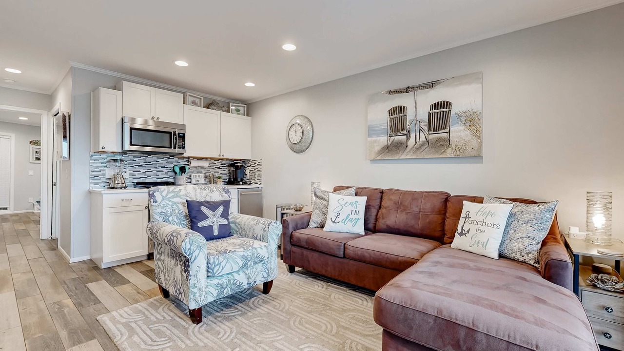 Photo of Livingroom in Folly Field