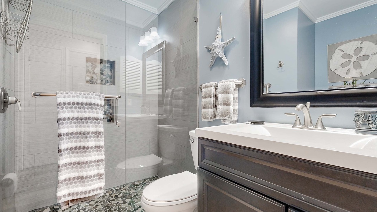 Photo of Bathroom in Folly Field
