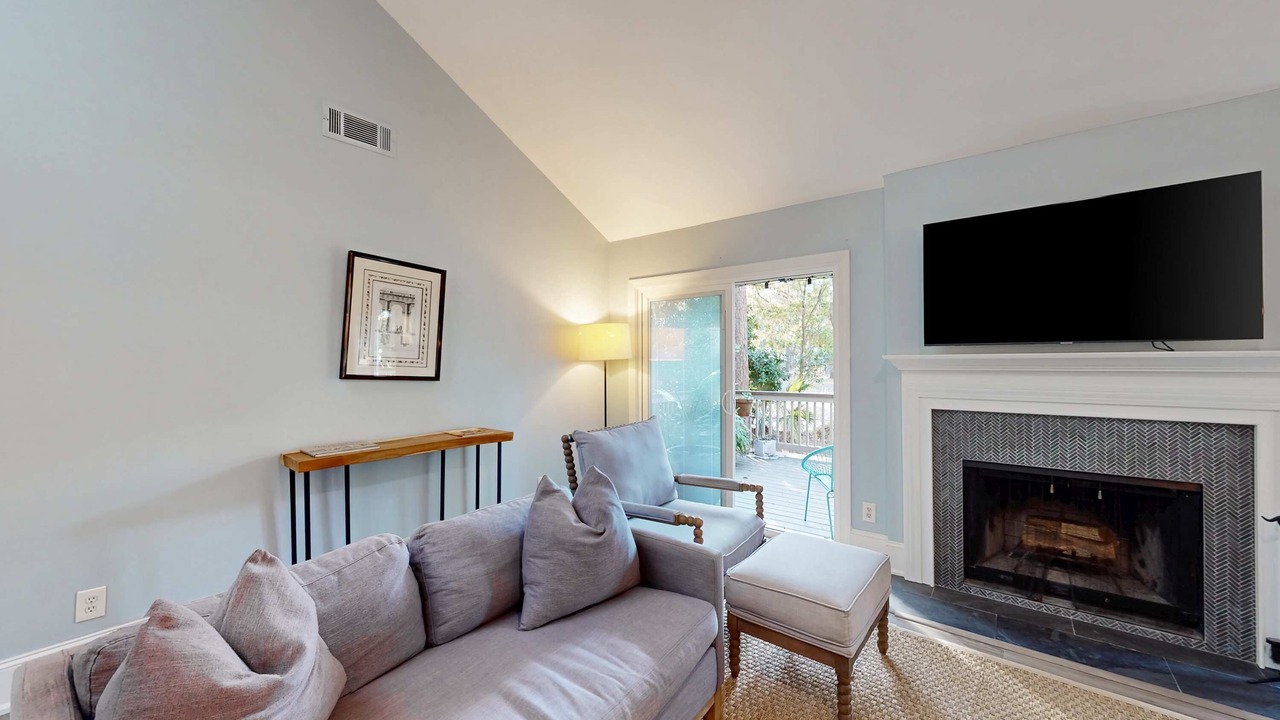 Photo of Livingroom in Lawton Woods