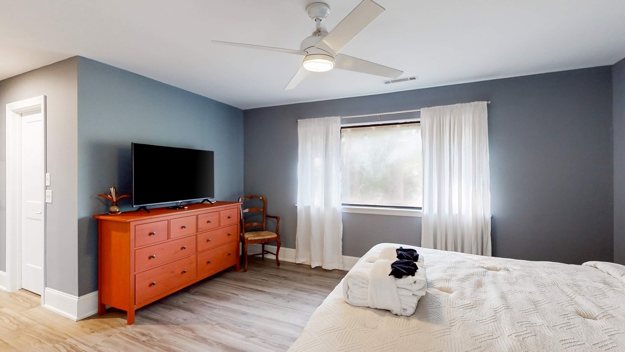 Photo of Bedroom in Lawton Woods