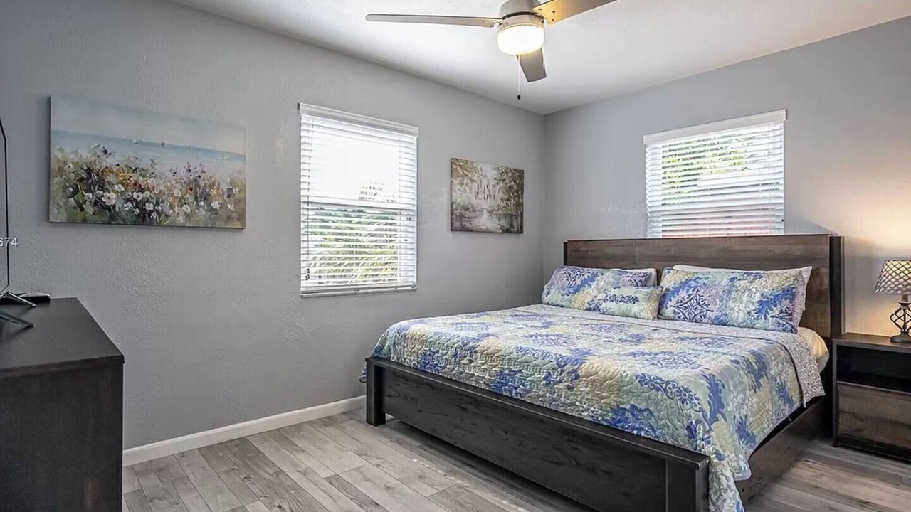 Photo of Bedroom in South Middle River