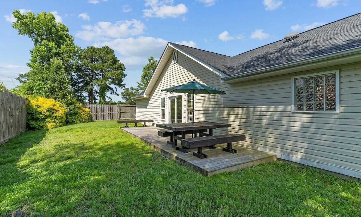 Photo of Outdoor in Kings Grant