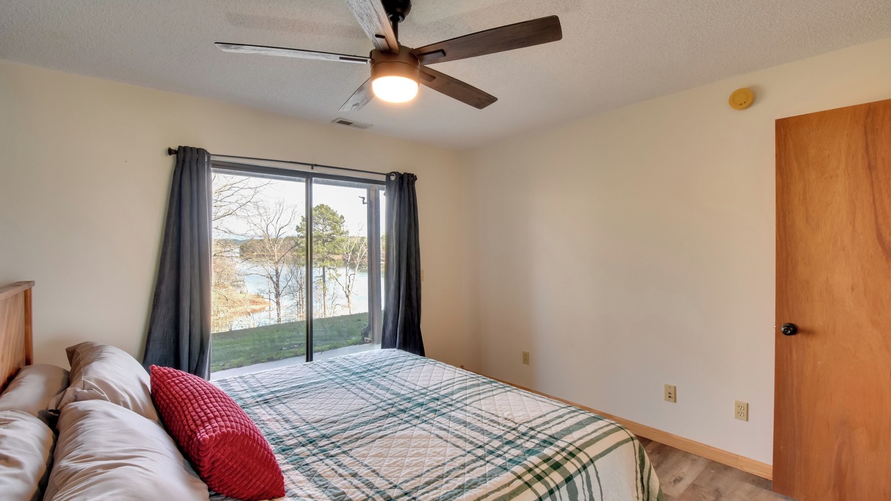 Photo of Bedroom in Seneca