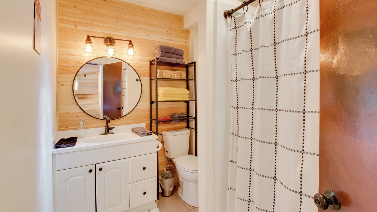 Photo of Bathroom in Seneca