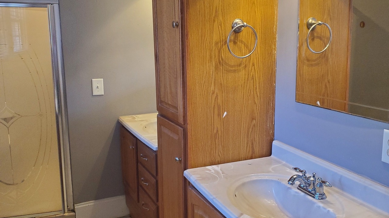 Photo of Bathroom in Kipling