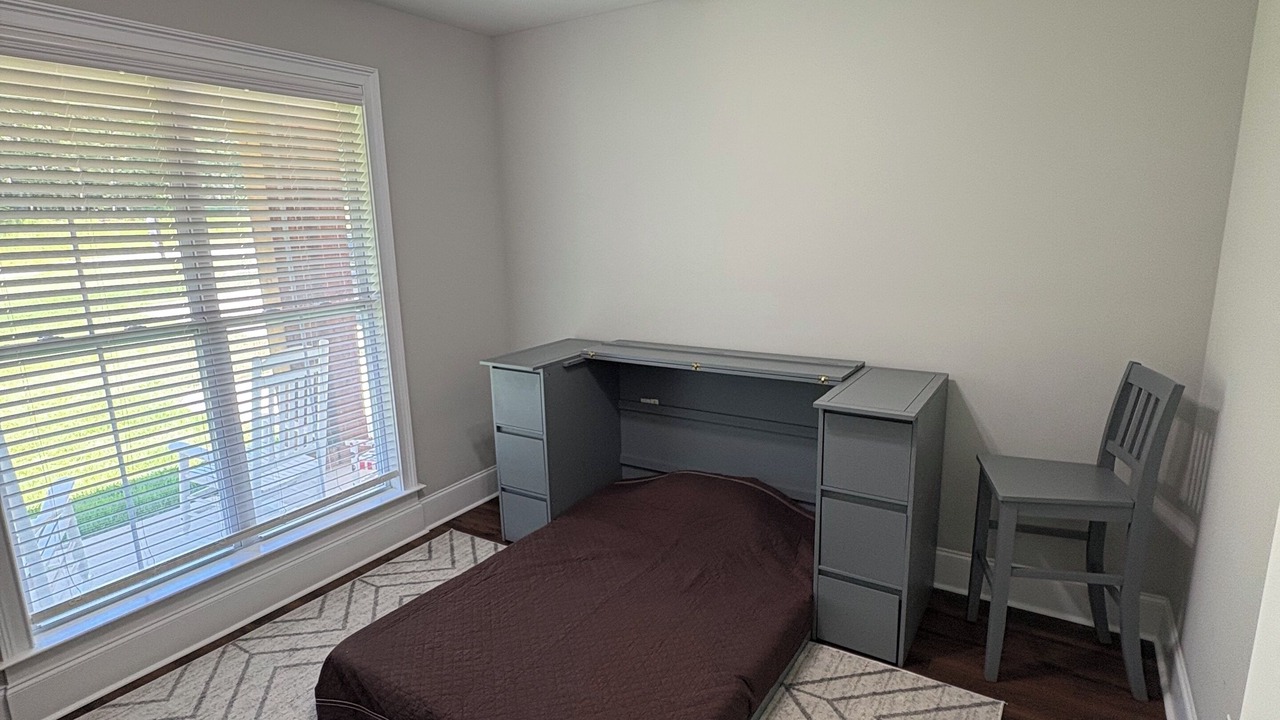 Photo of Bedroom in Appling