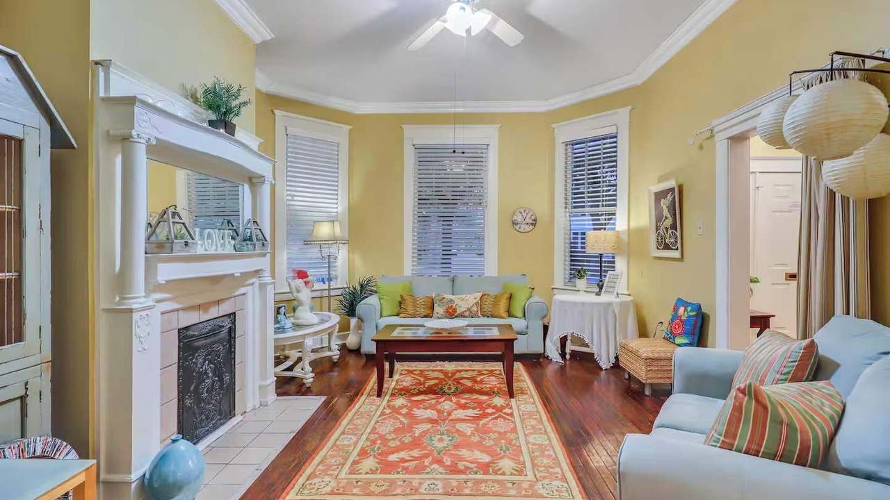 Photo of Livingroom in Dixon Park