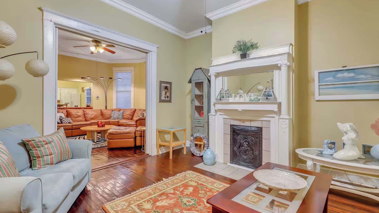 Photo of Livingroom in Dixon Park