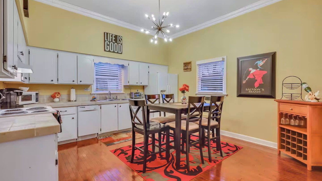 Photo of Kitchen in Dixon Park