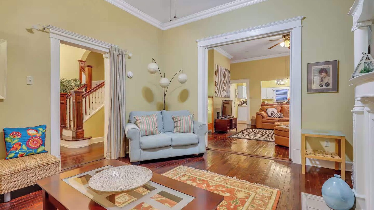 Photo of Livingroom in Dixon Park