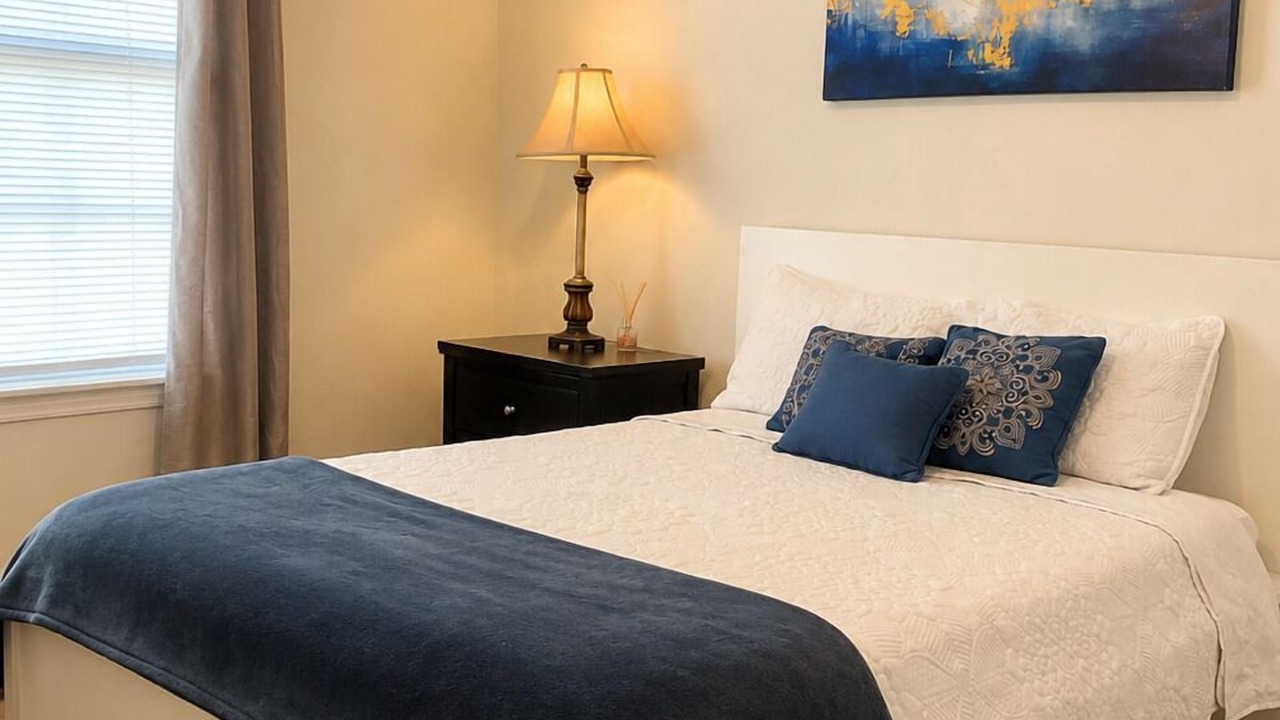 Photo of Bedroom in Benton
