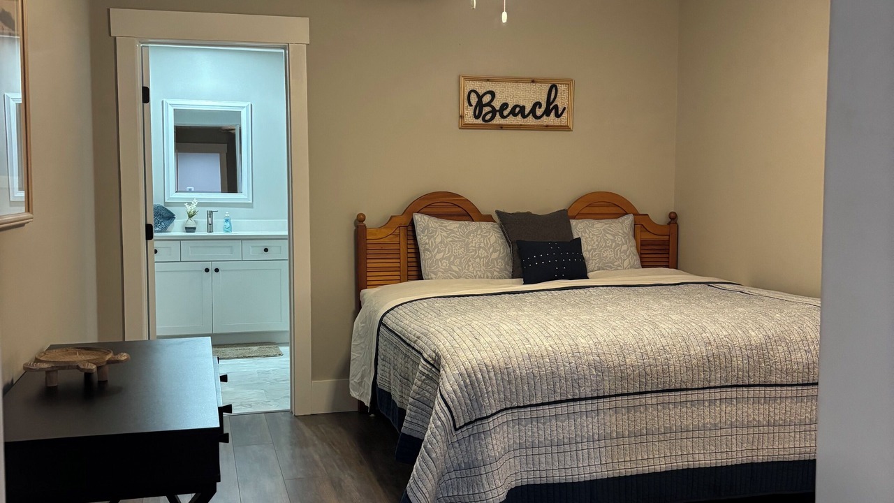 Photo of Bedroom in Melrose on the Beach