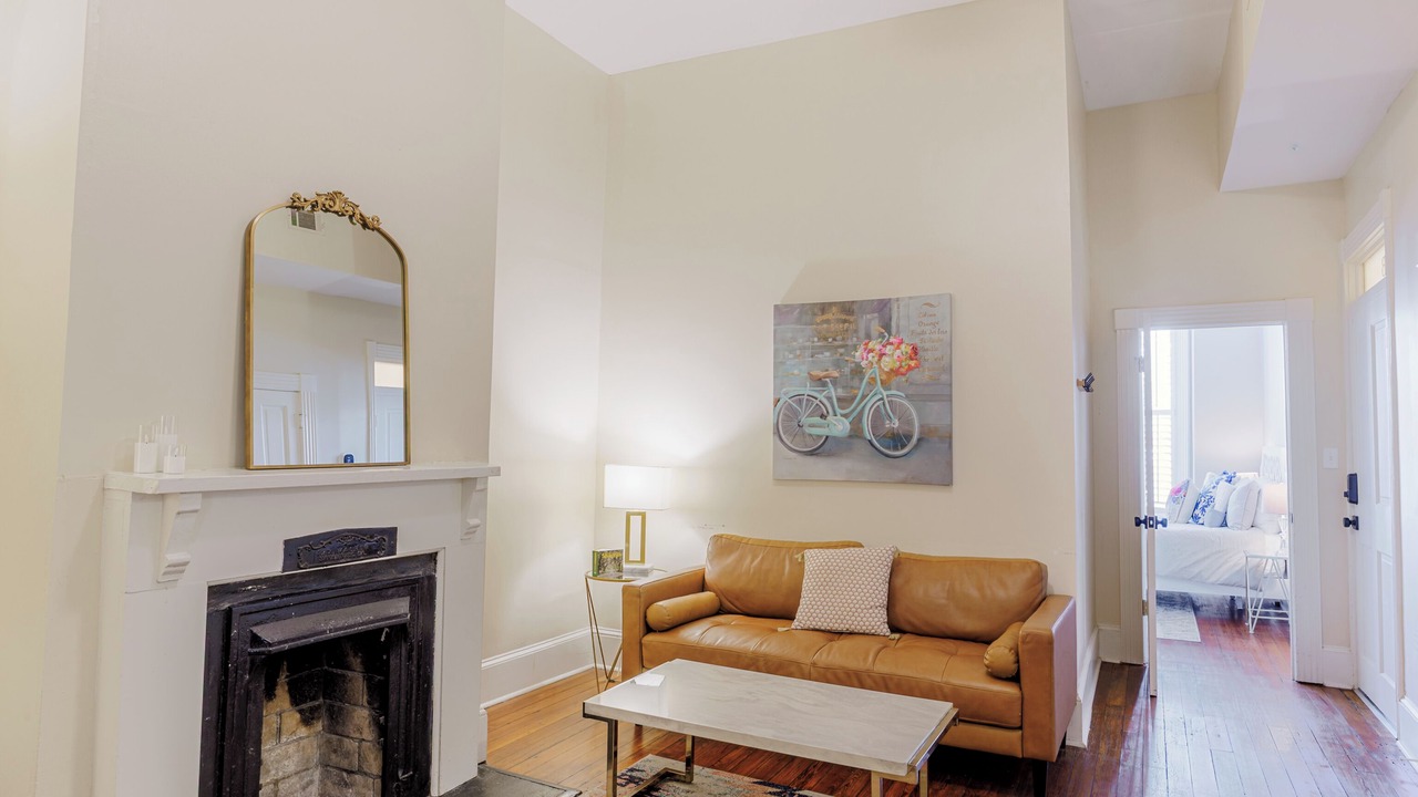Photo of Livingroom in Dixon Park