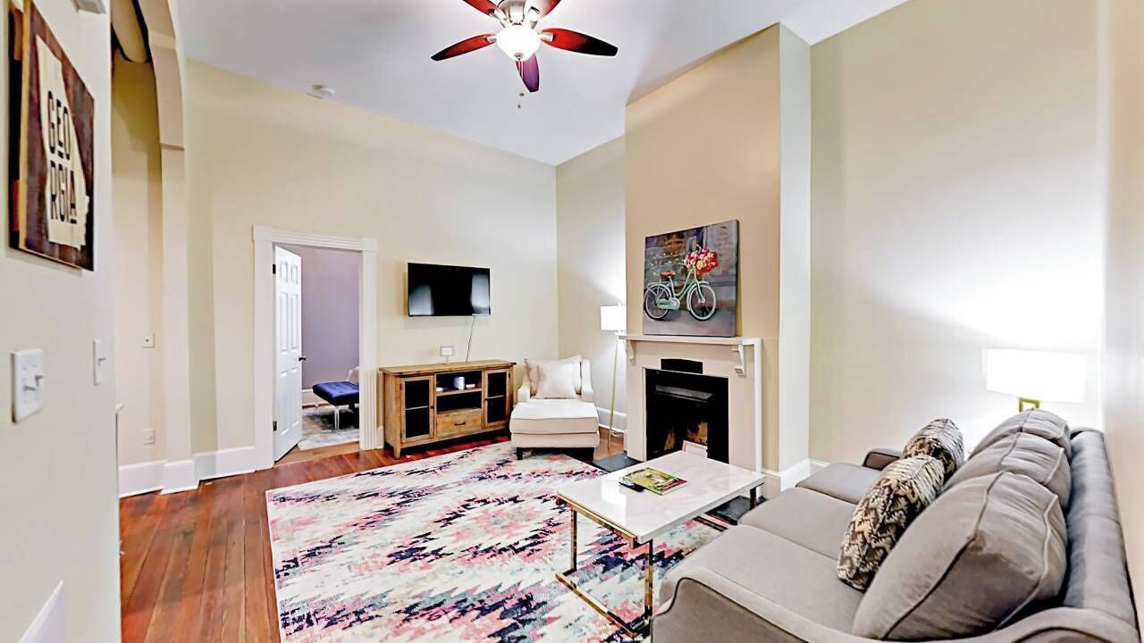 Photo of Livingroom in Dixon Park