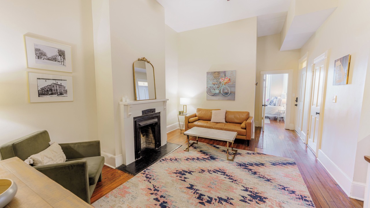 Photo of Livingroom in Dixon Park