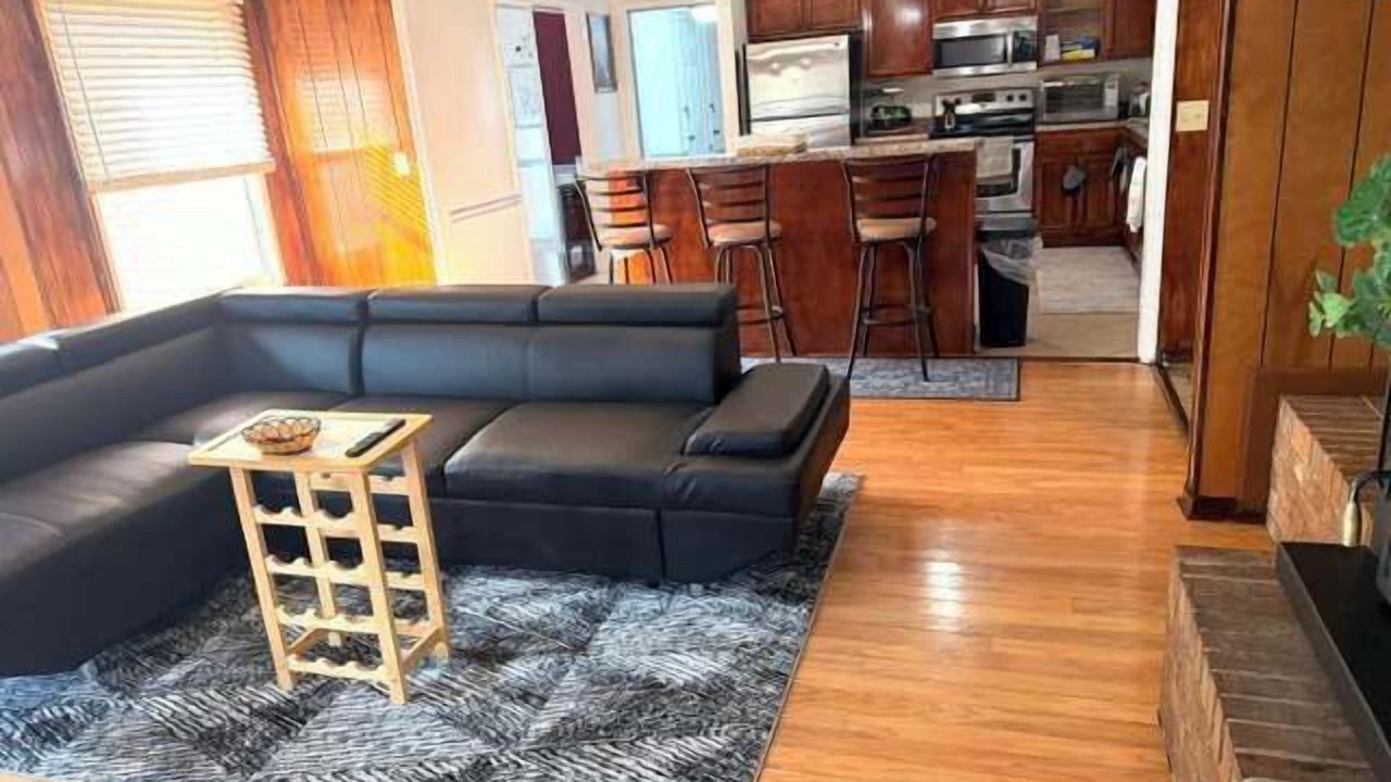 Photo of Livingroom in Statesboro
