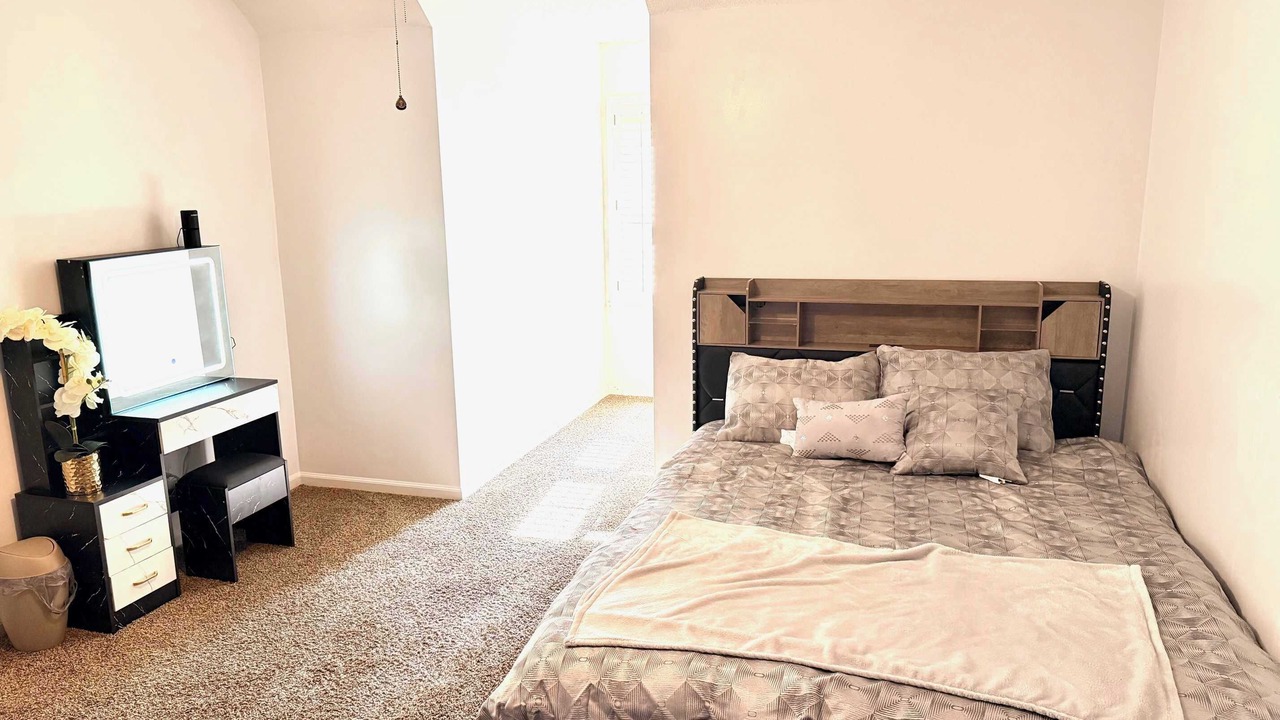 Photo of Bedroom in Statesboro