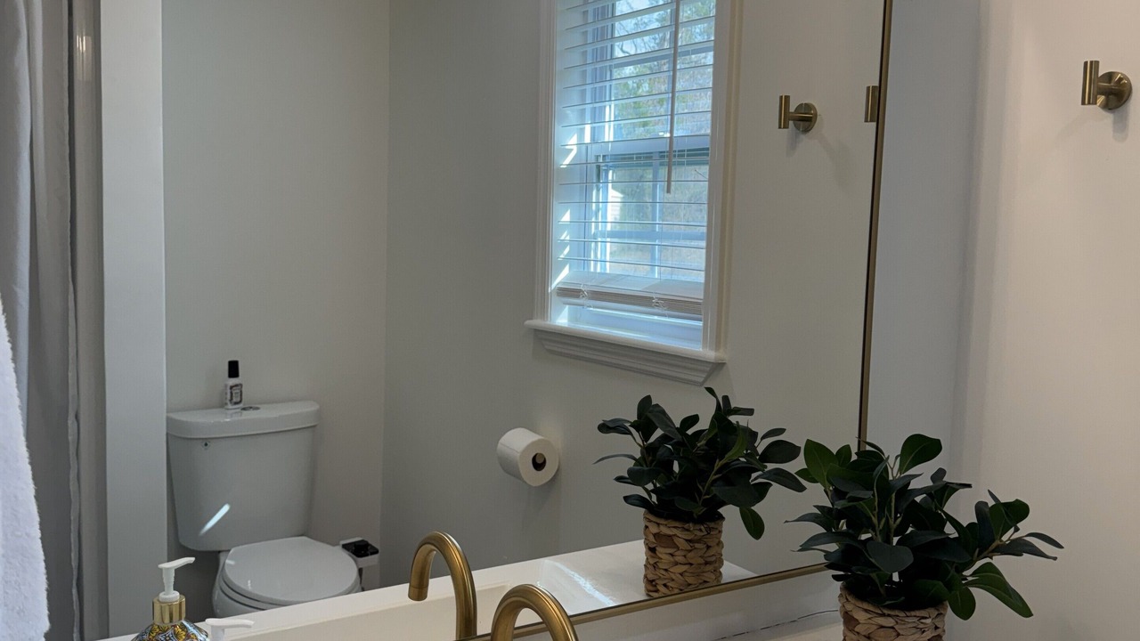Photo of Bathroom in Martinez