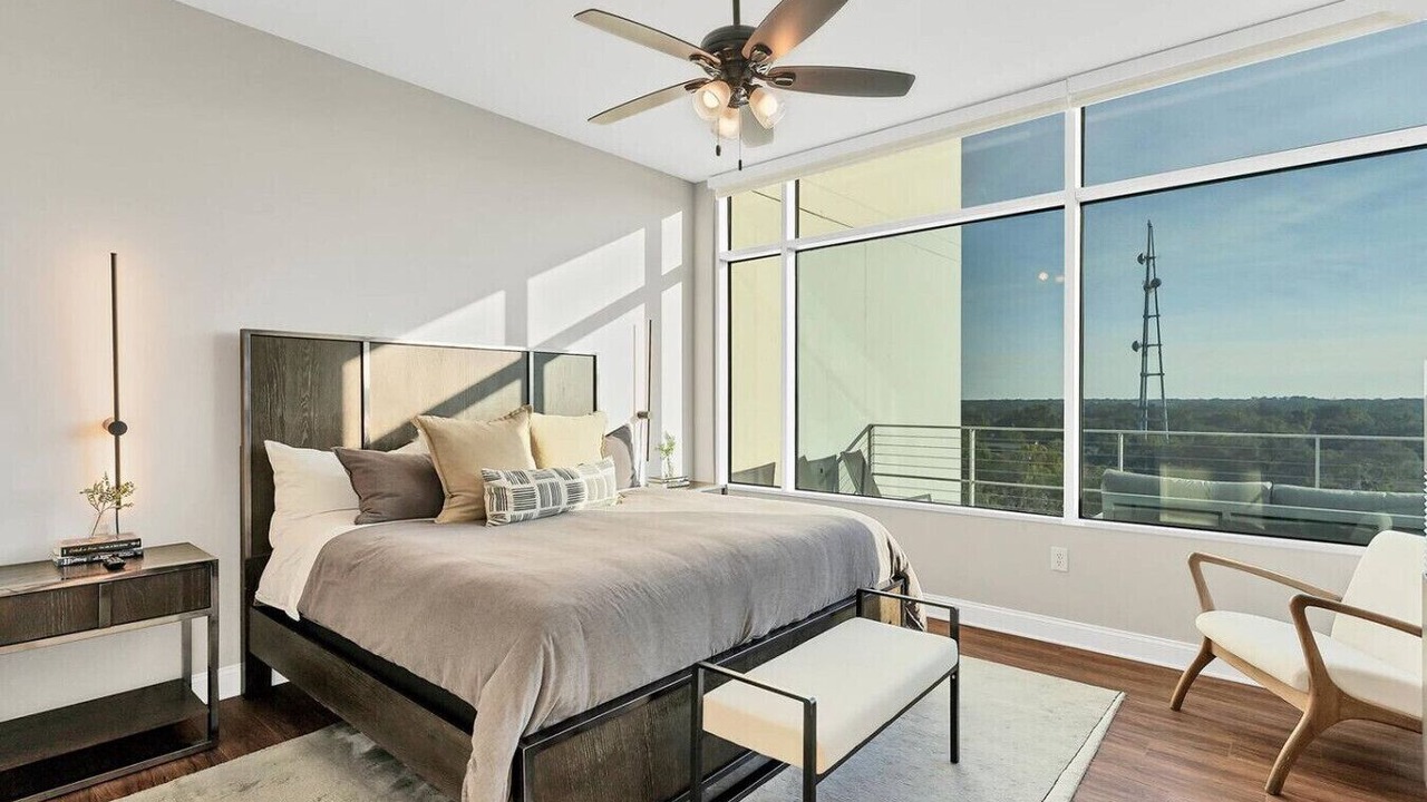 Photo of Bedroom in South Eola