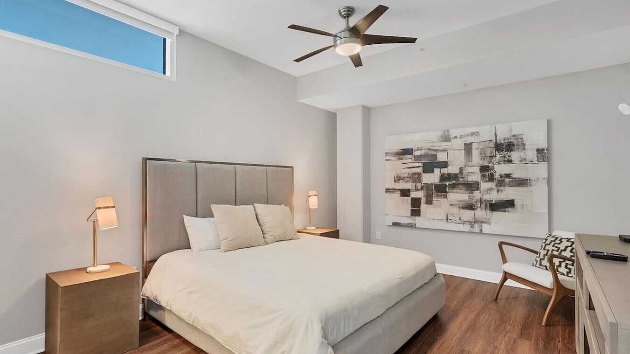 Photo of Bedroom in South Eola