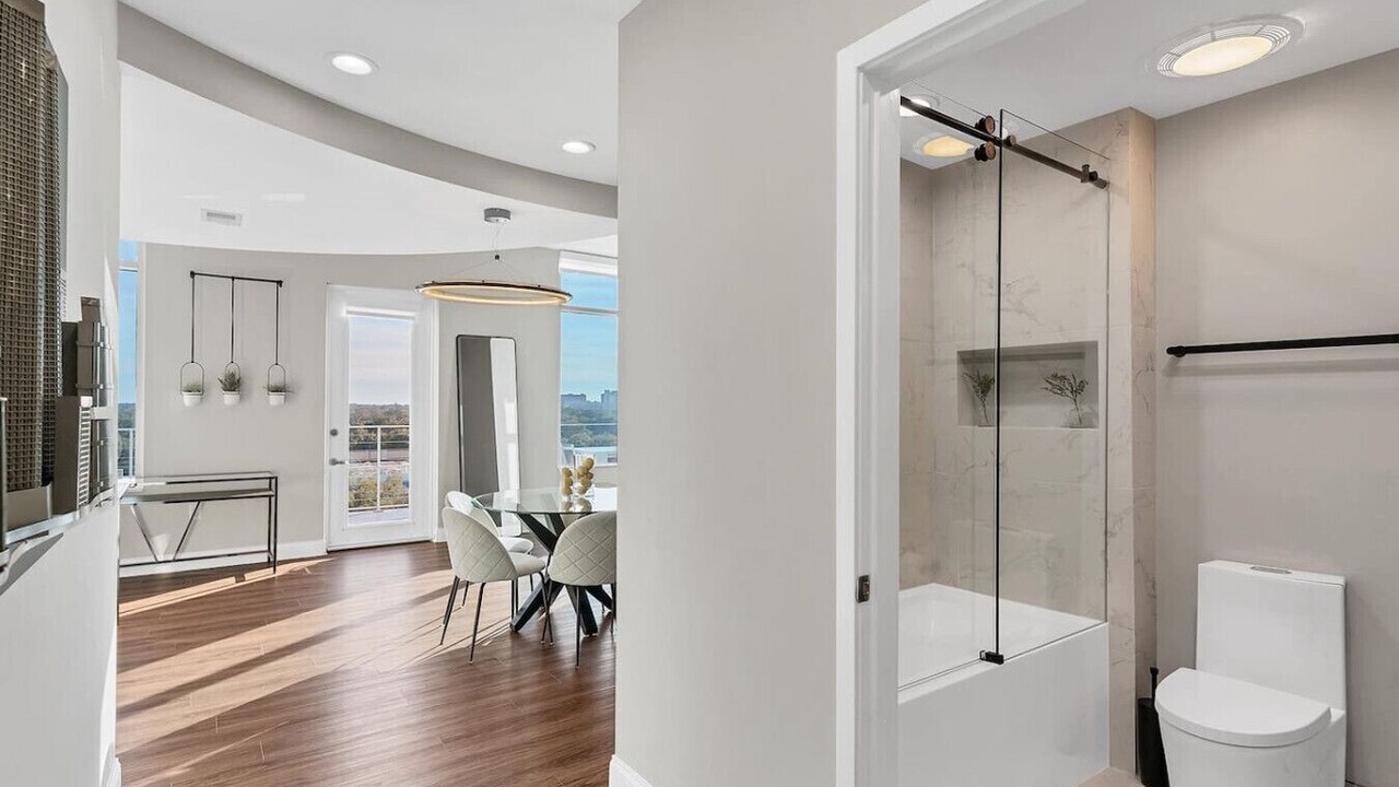 Photo of Bathroom in South Eola