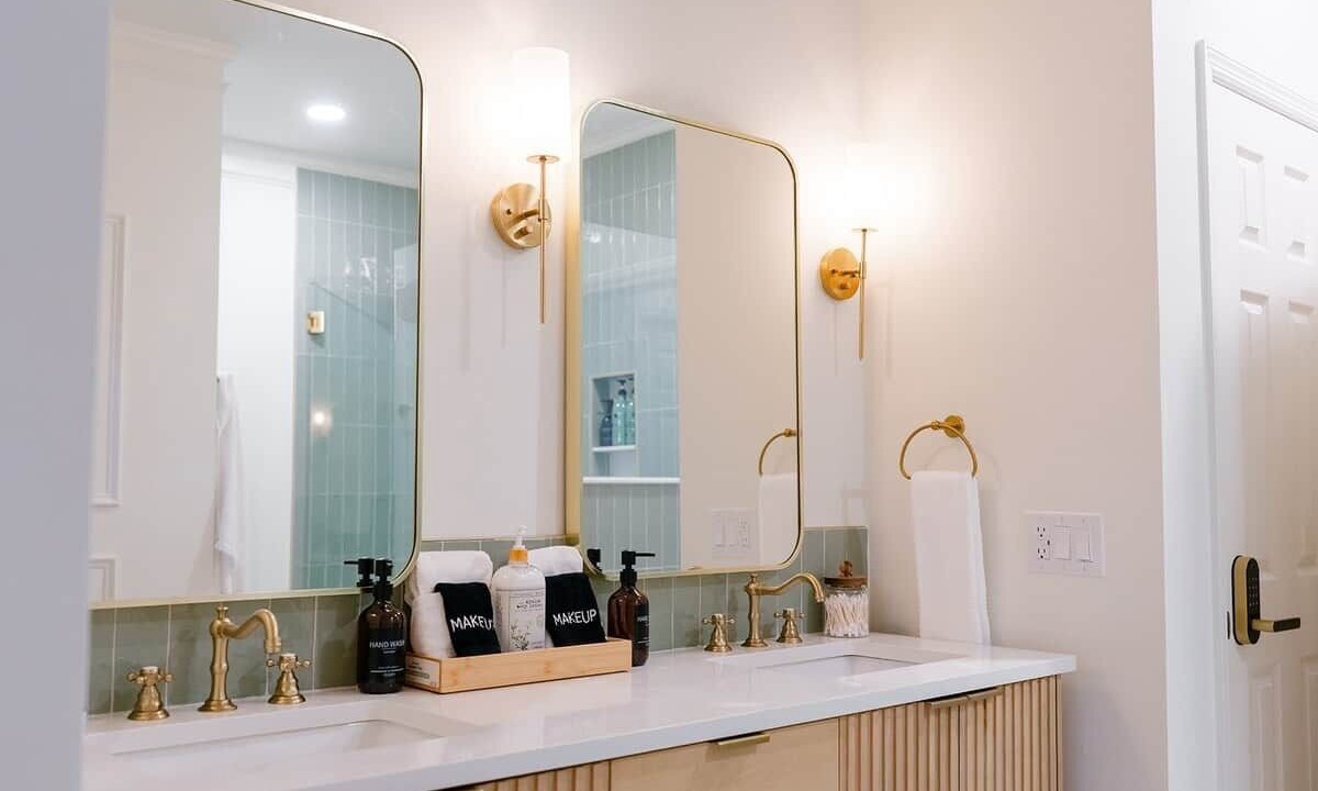 Photo of Bathroom in Port Royal Landing