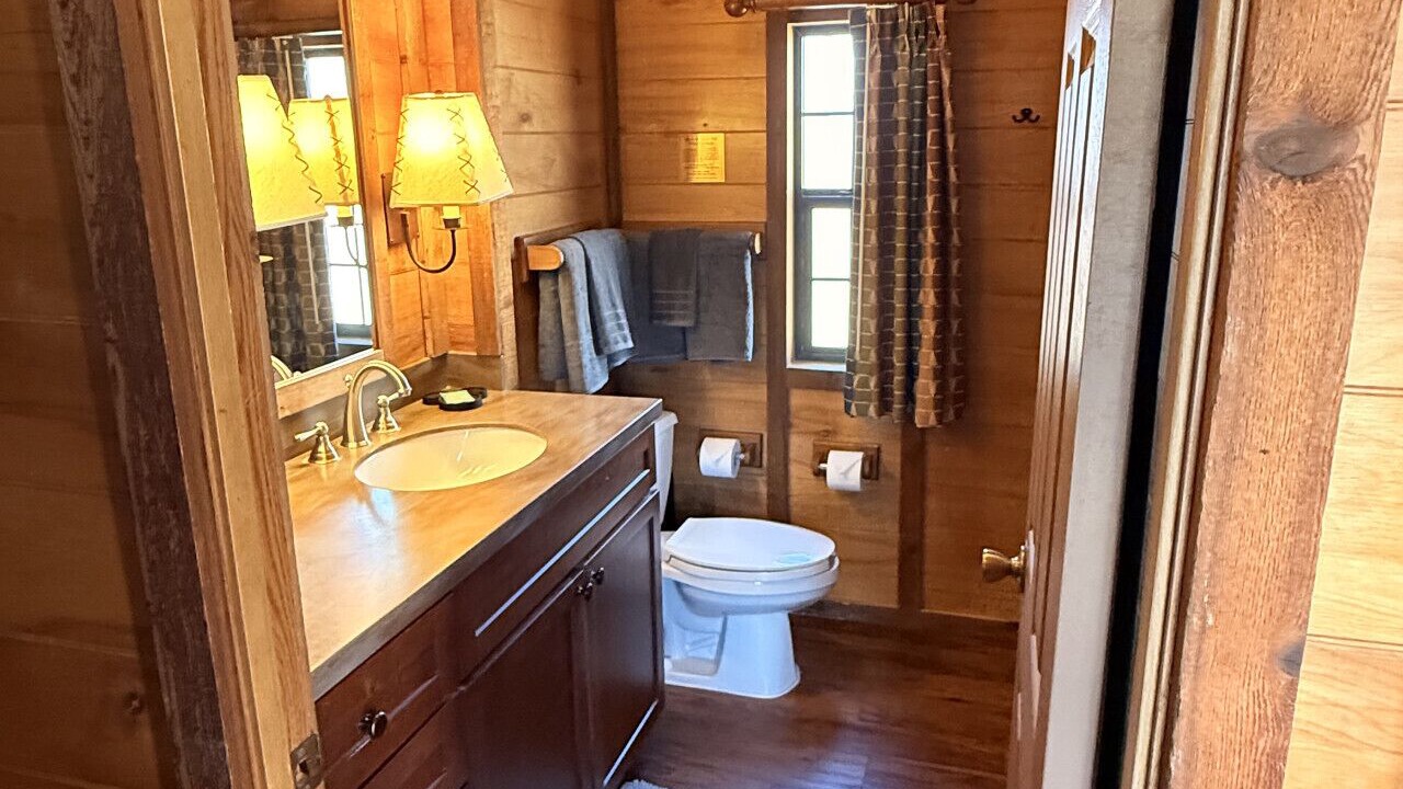 Photo of Bathroom in Callahan