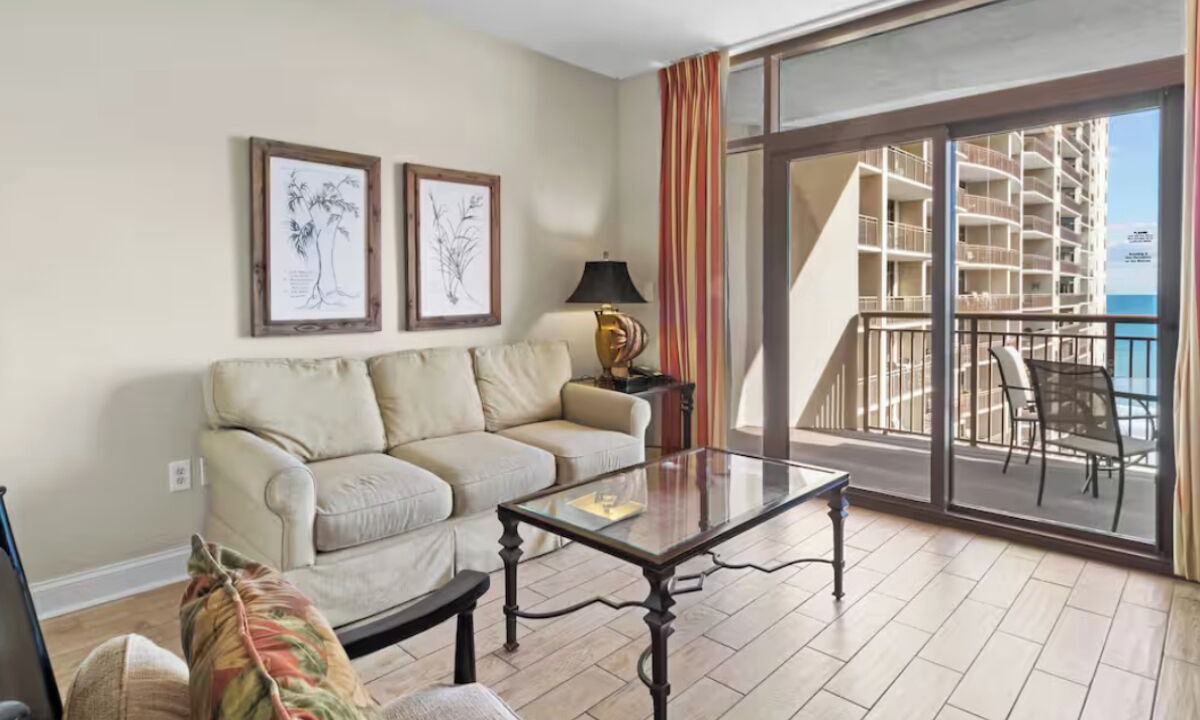 Photo of Livingroom in Windy Hill
