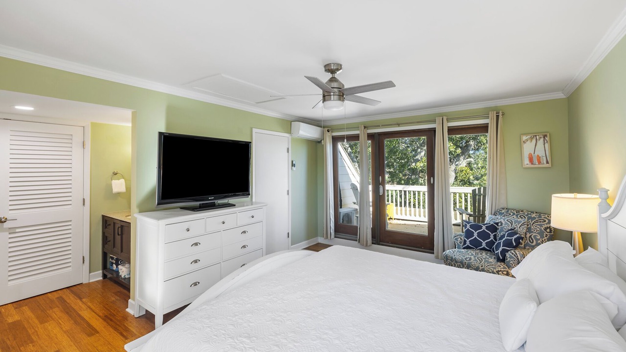 Photo of Bedroom in Spinnaker Beachhouses