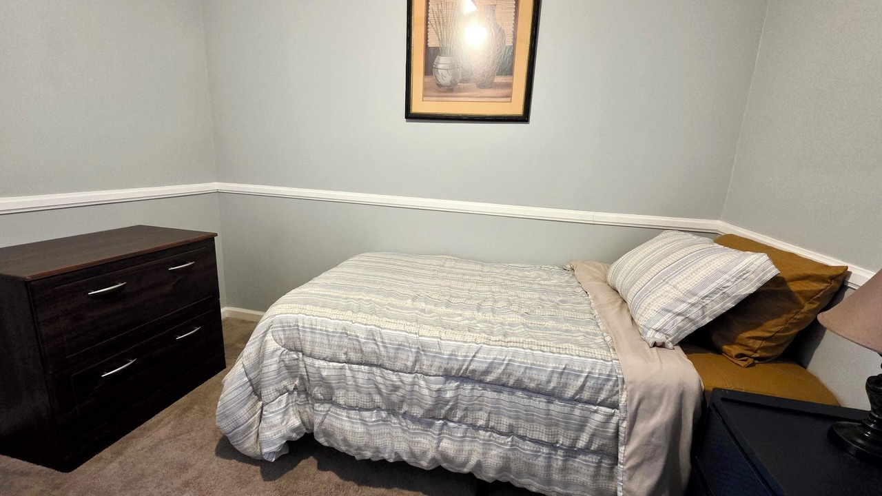 Photo of Bedroom in Langley