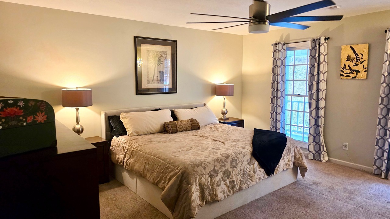Photo of Bedroom in Langley