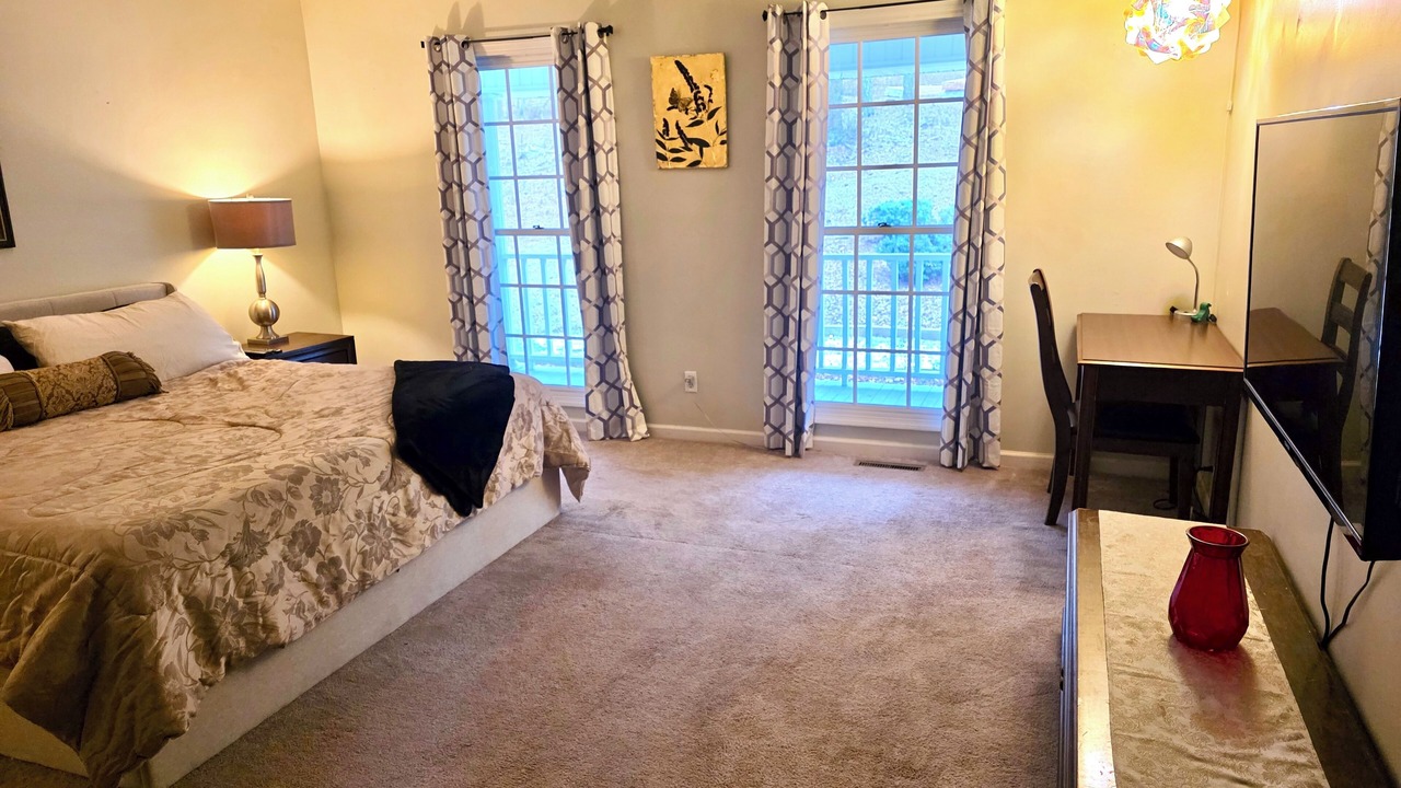 Photo of Bedroom in Langley