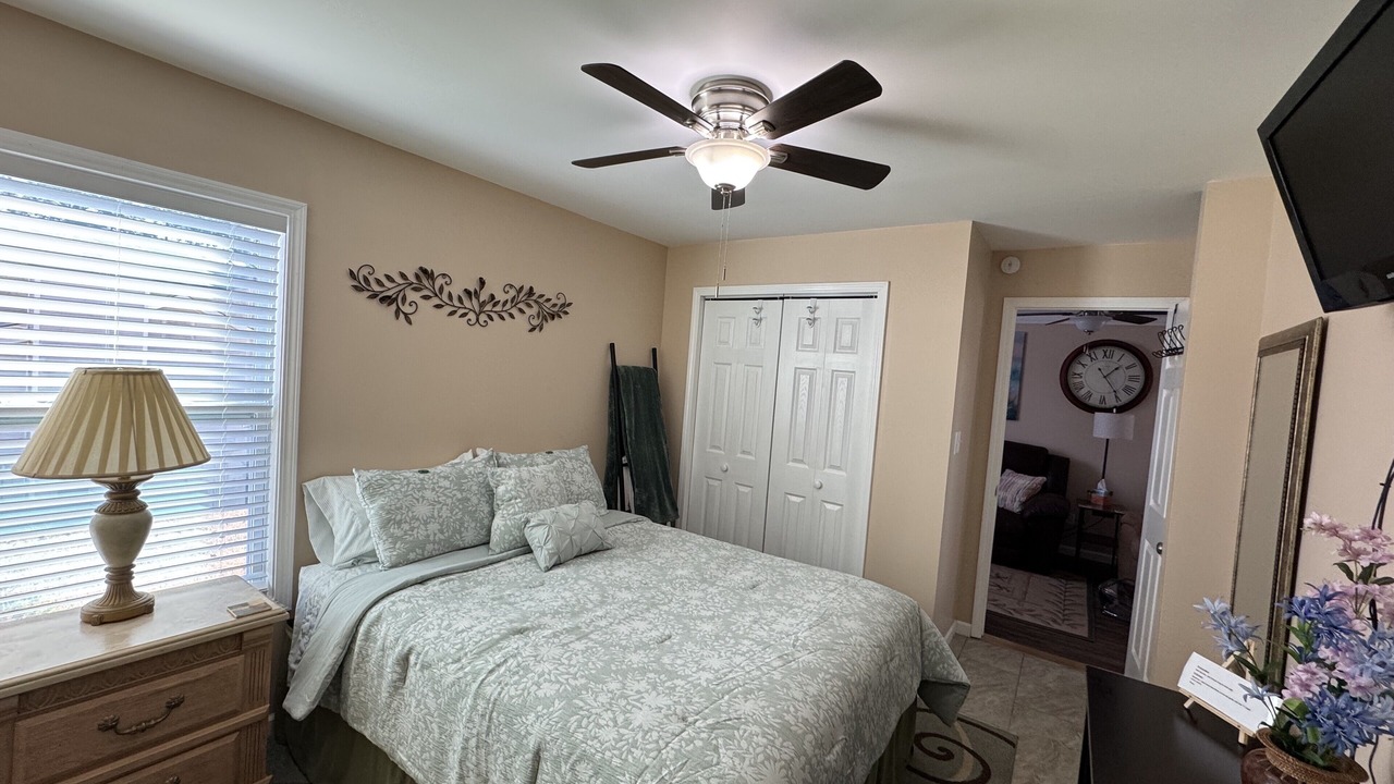 Photo of Bedroom in Flowery Branch