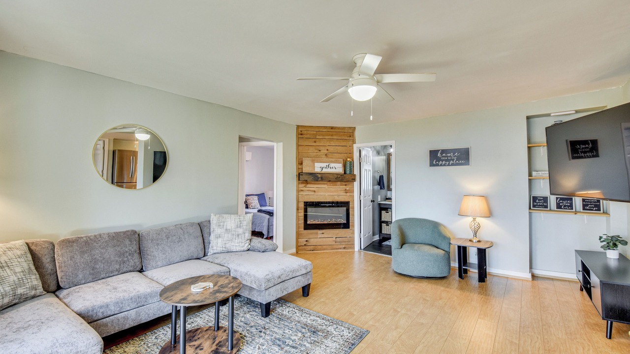Photo of Livingroom in Reed Creek