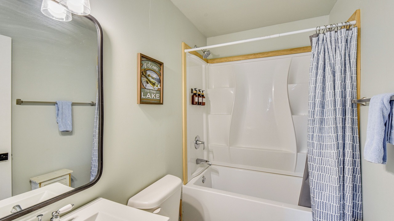 Photo of Bathroom in Reed Creek