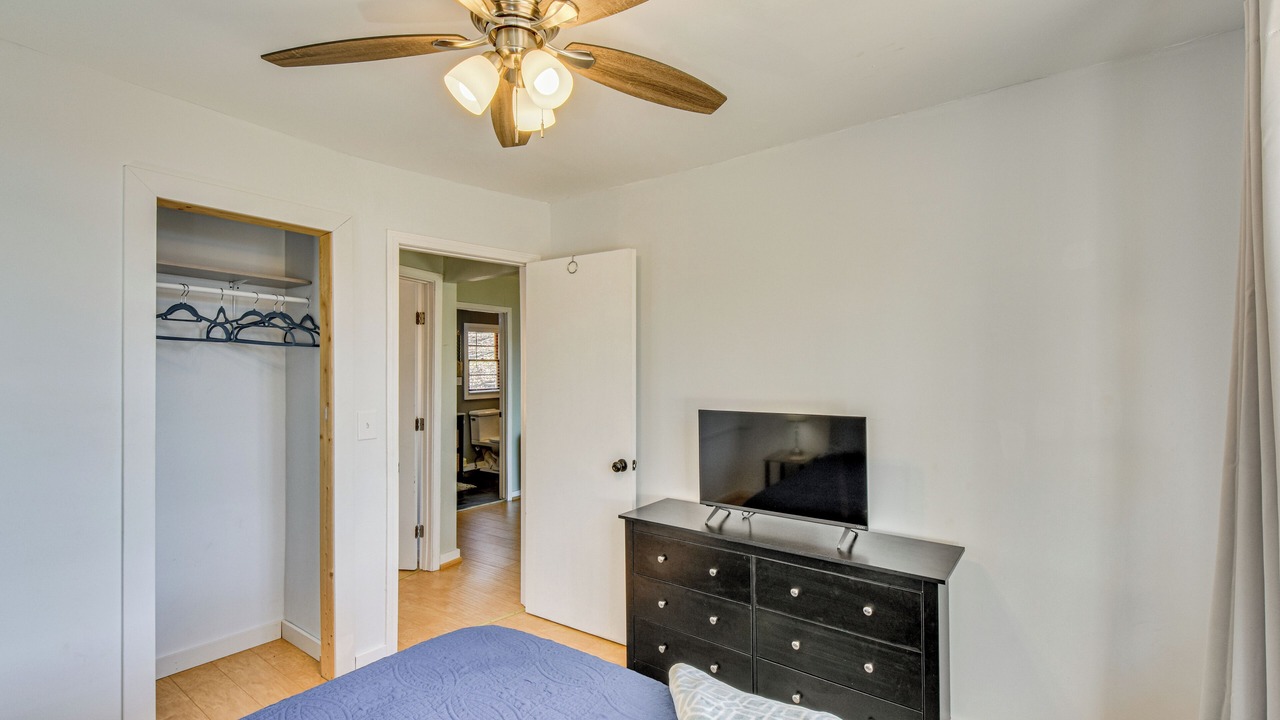 Photo of Bedroom in Reed Creek