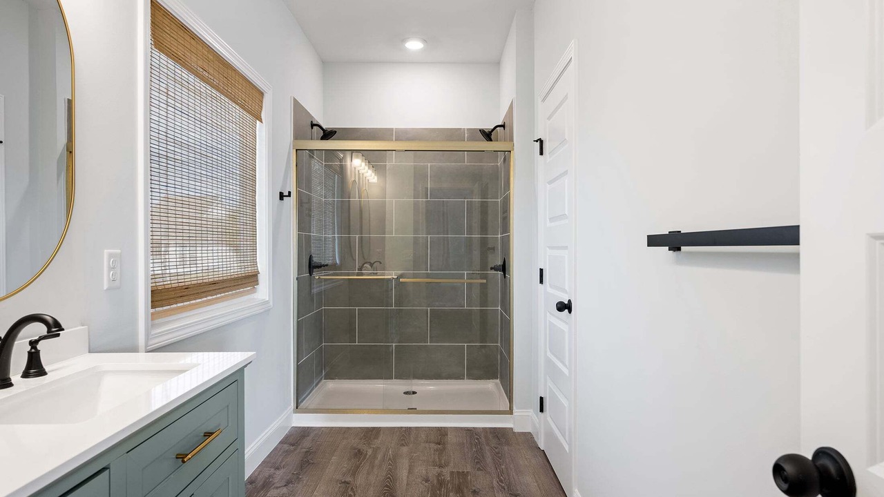 Photo of Bathroom in Oceanmarsh Subdivision