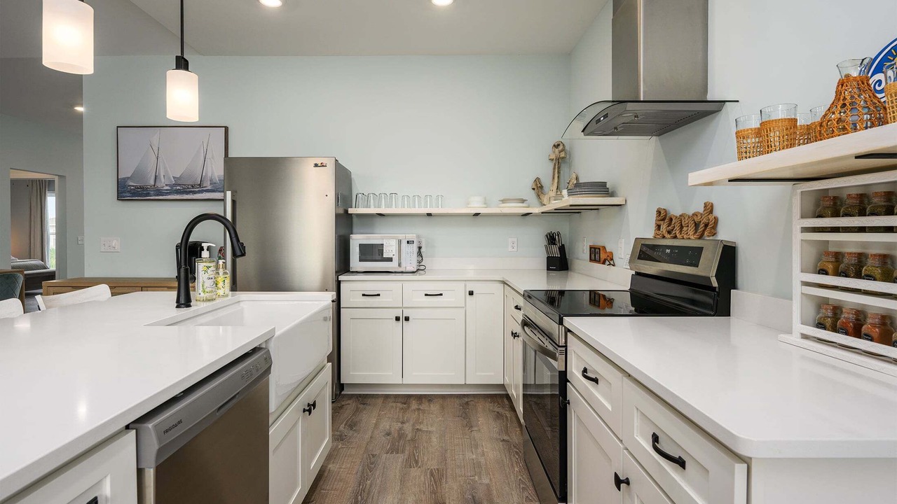 Photo of Kitchen in Oceanmarsh Subdivision