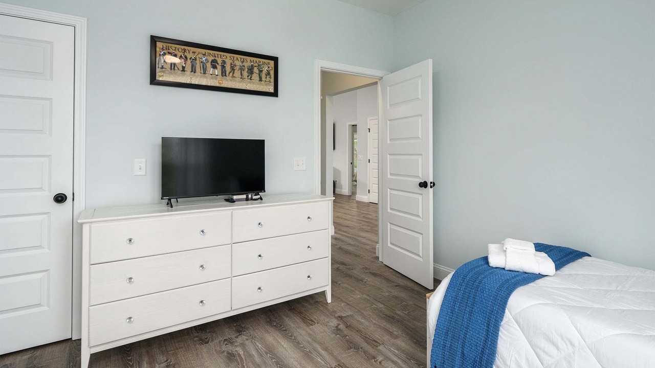Photo of Bedroom in Oceanmarsh Subdivision