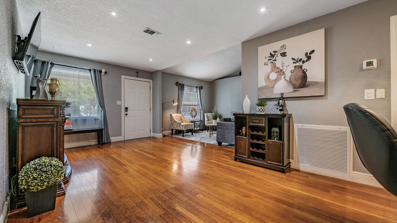 Photo of Bedroom in St. Petersburg - Clearwater