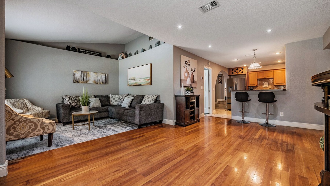 Photo of Bedroom in St. Petersburg - Clearwater