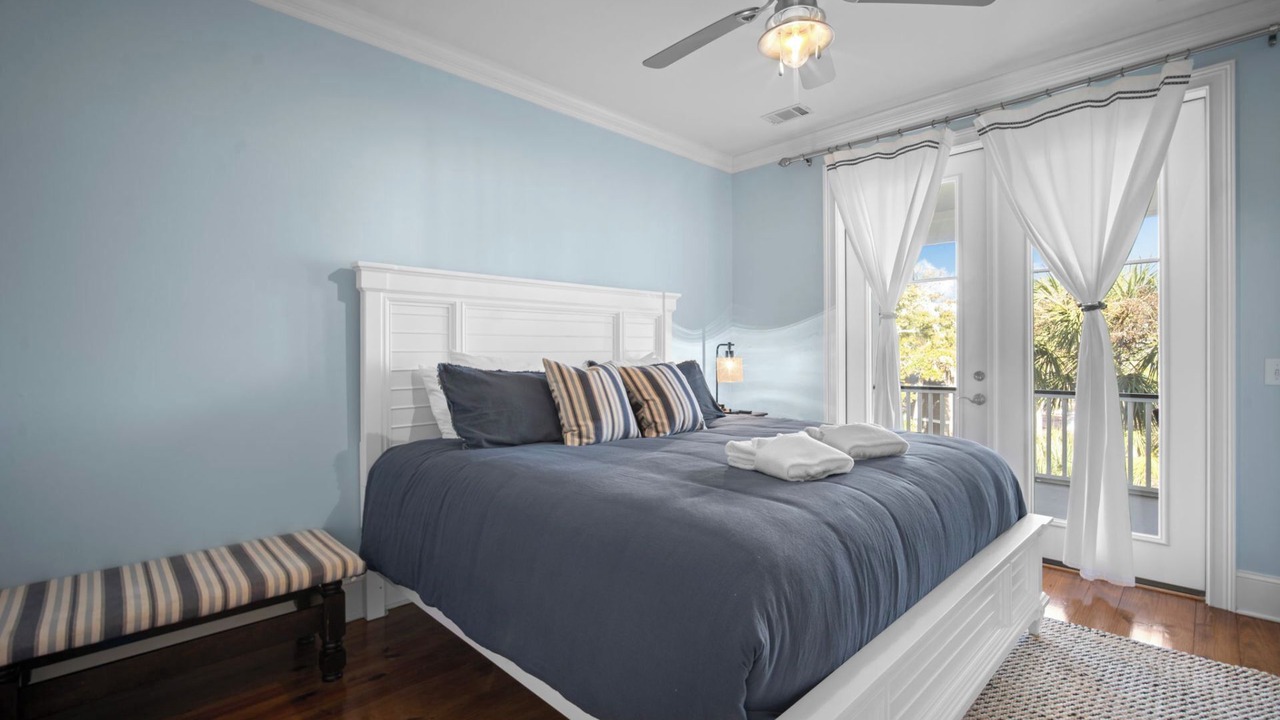 Photo of Bedroom in Blue Heron Lake