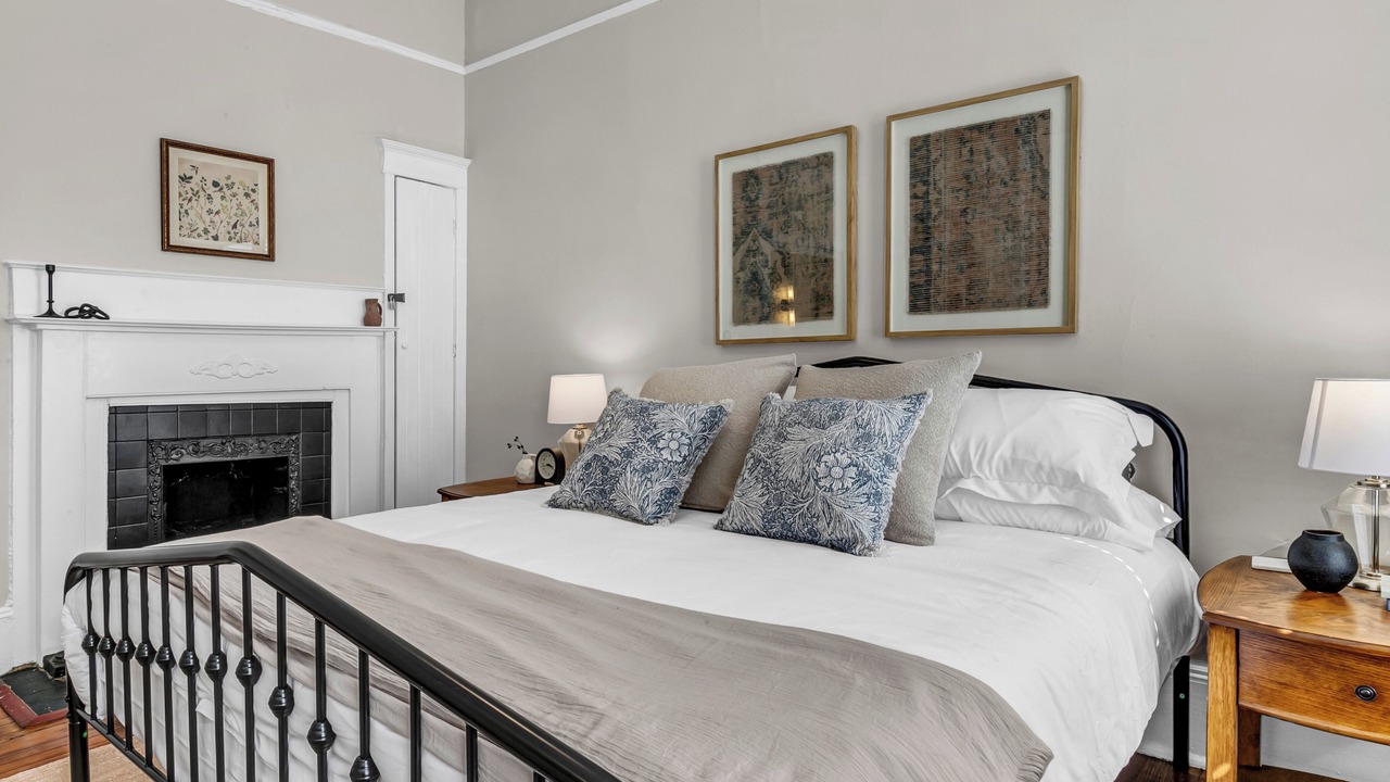 Photo of Bedroom in Thomas Square