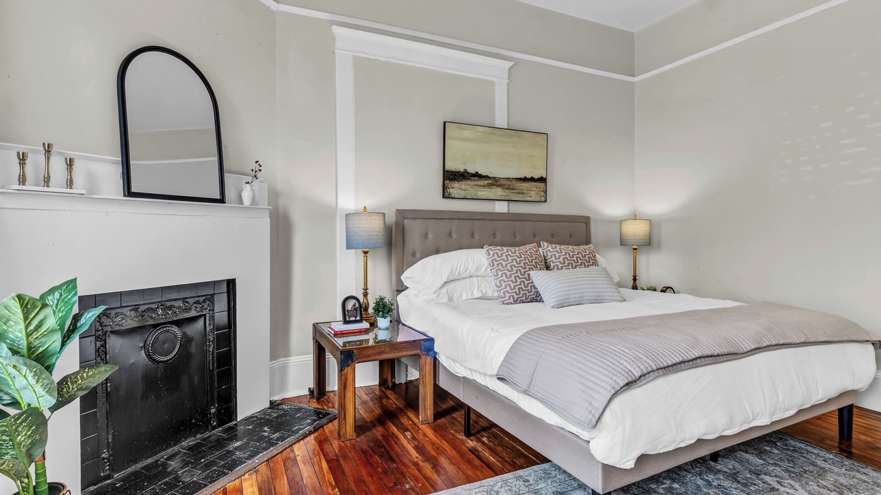Photo of Bedroom in Thomas Square